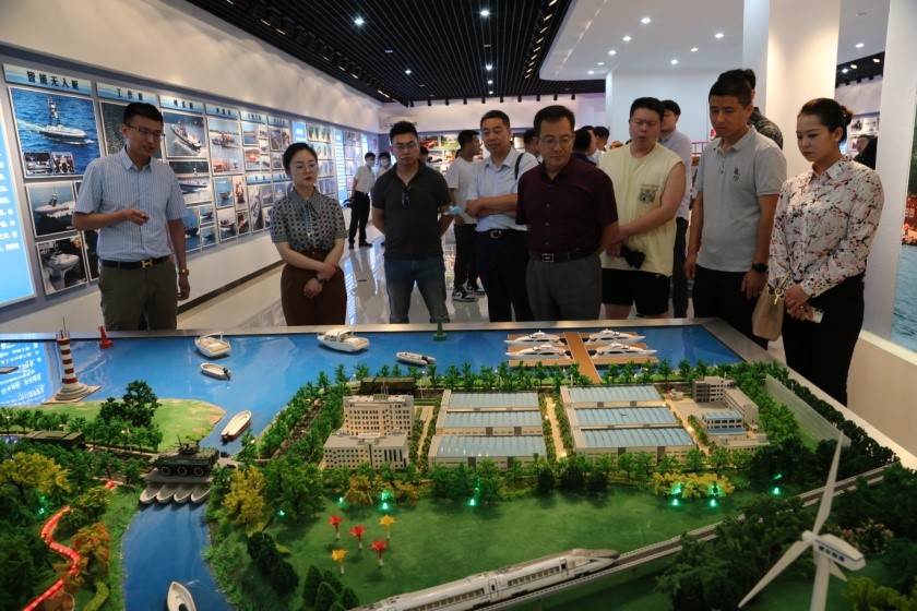 海港區(qū)團區(qū)委、青企協(xié)組織開展 “解放思想奮發(fā)進取大討論”調研走訪活動